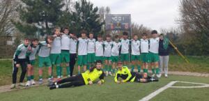 Gy�zelm�vel a dobog�ra l�pett fel a Lurk� UFC U15 (2011)