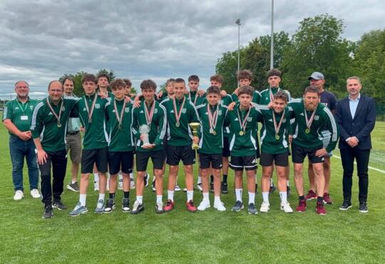 Arany �s ez�st: U15-�seink (2011) �rem�tad�ja