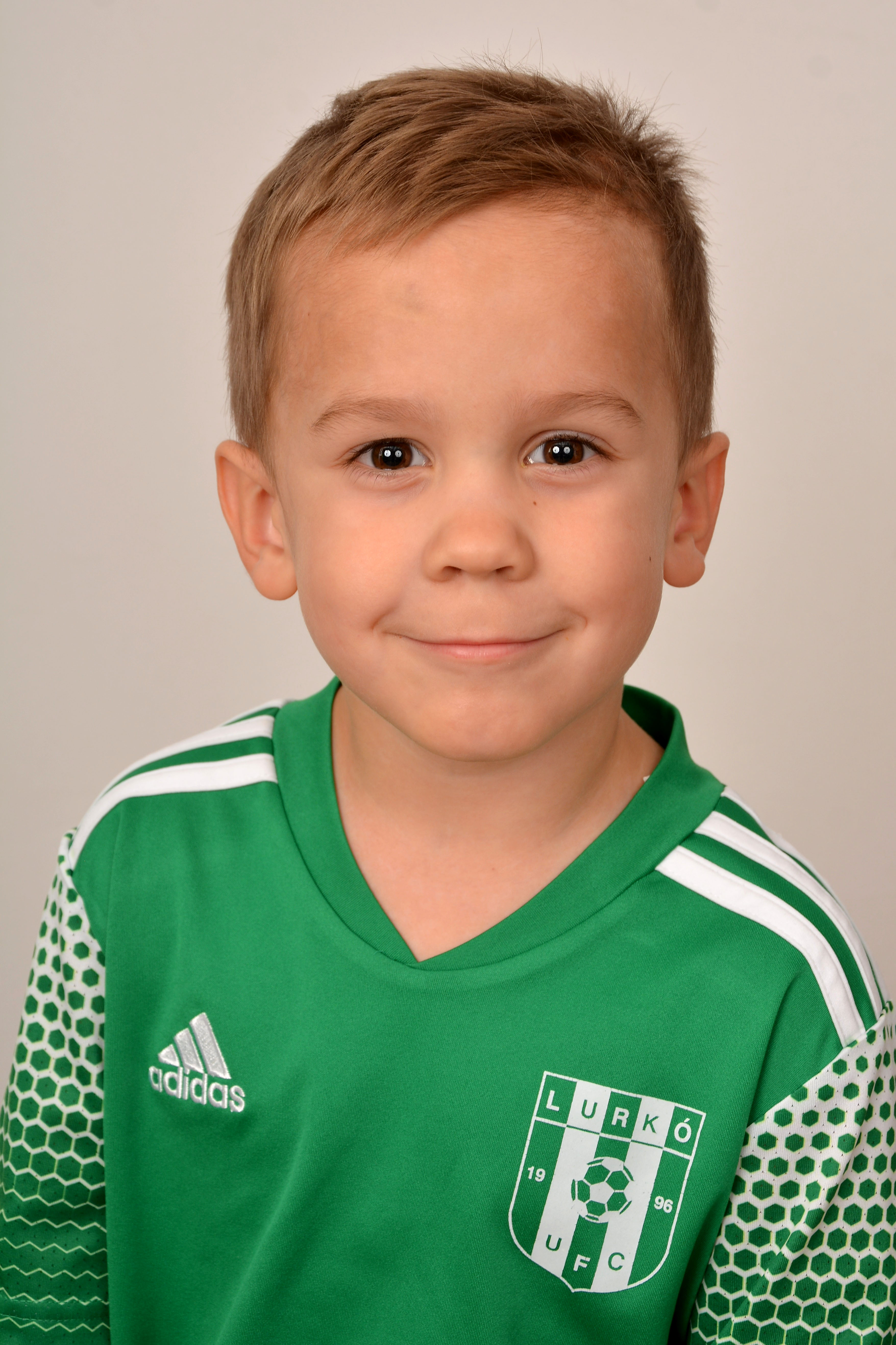 Szov�k Mil�n